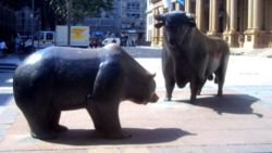 frankfurt-se-bull-bear-statue